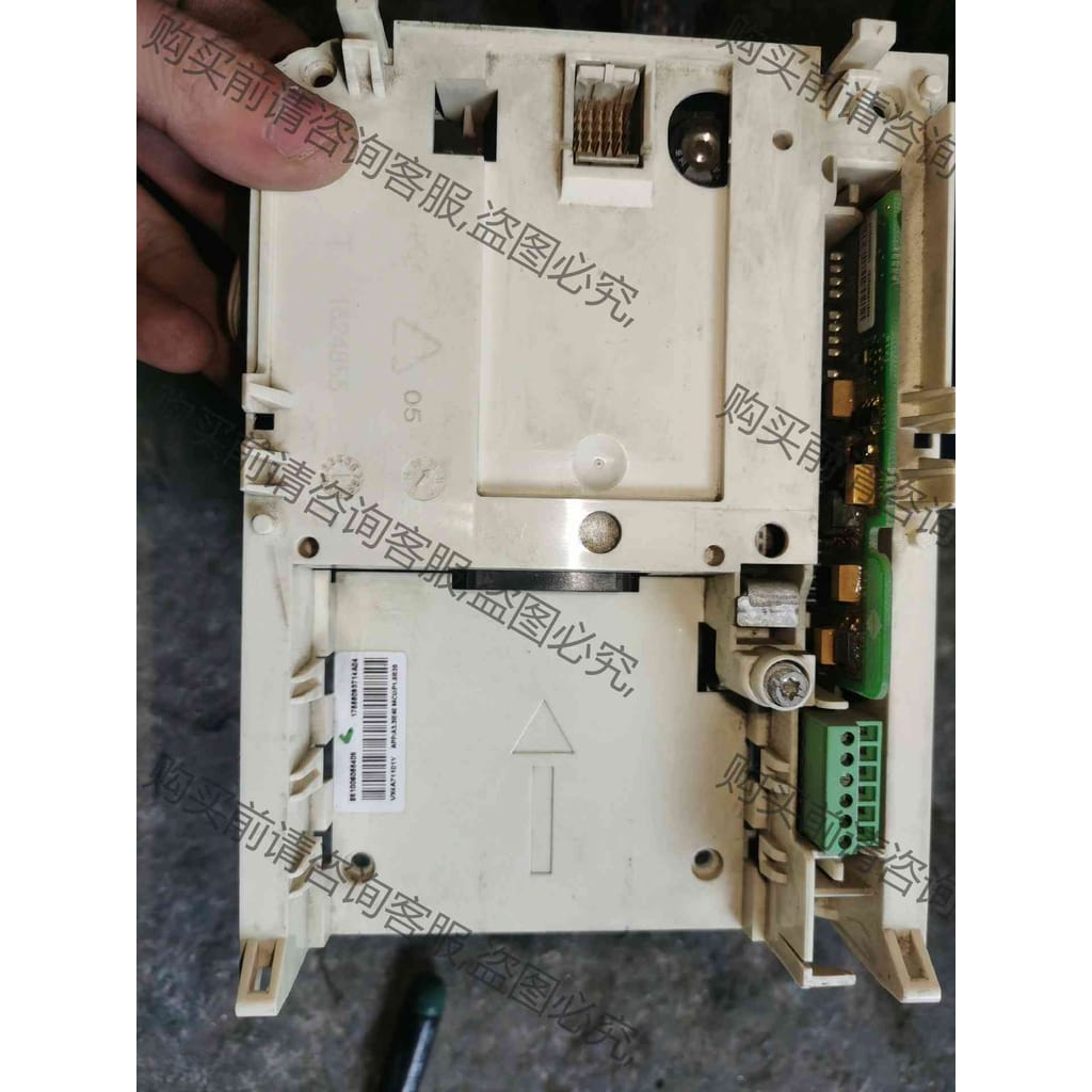 功能正常议价 施耐de变频器ATV71系主板cpu板 VX4A71101Y控