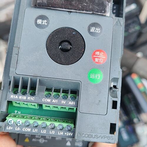 议价施耐德变频器 ATV310H037N4A，0.37kW，38