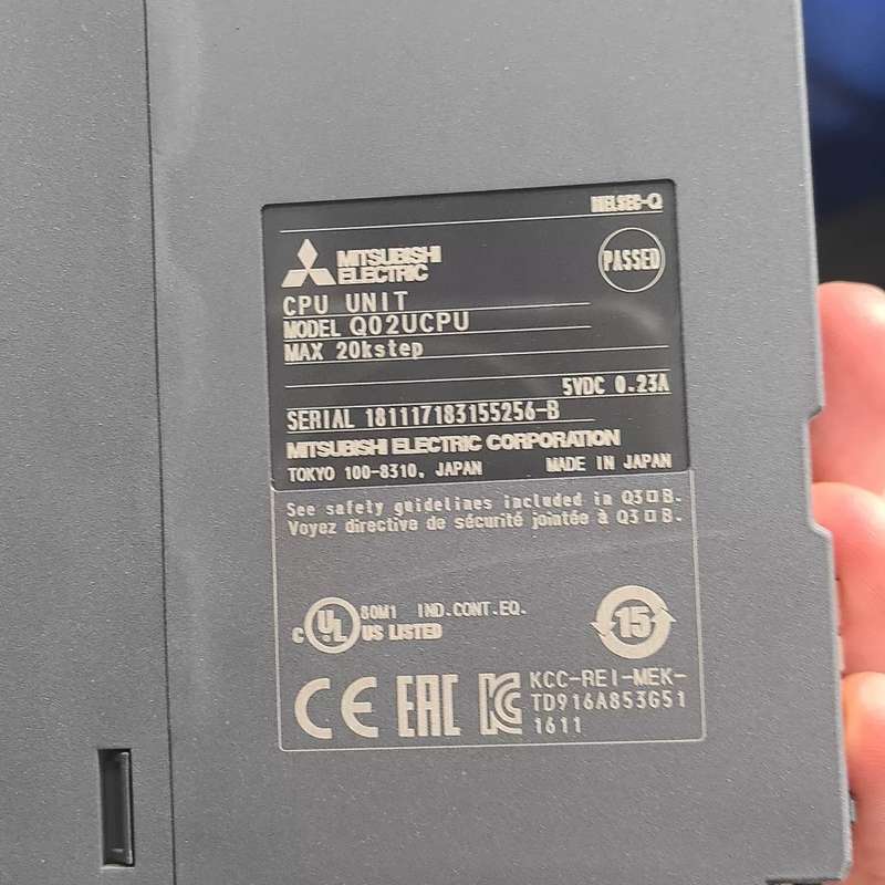 议价日本三菱Q系列PLC主机CPU模块。