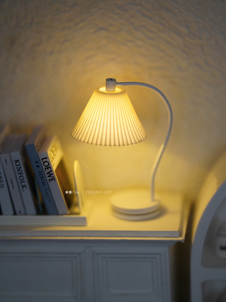 6分迷你微缩娃屋摆件奶油台灯