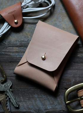 简约设计真皮牛皮植鞣革纯色商务竖款搭扣卡包card holder