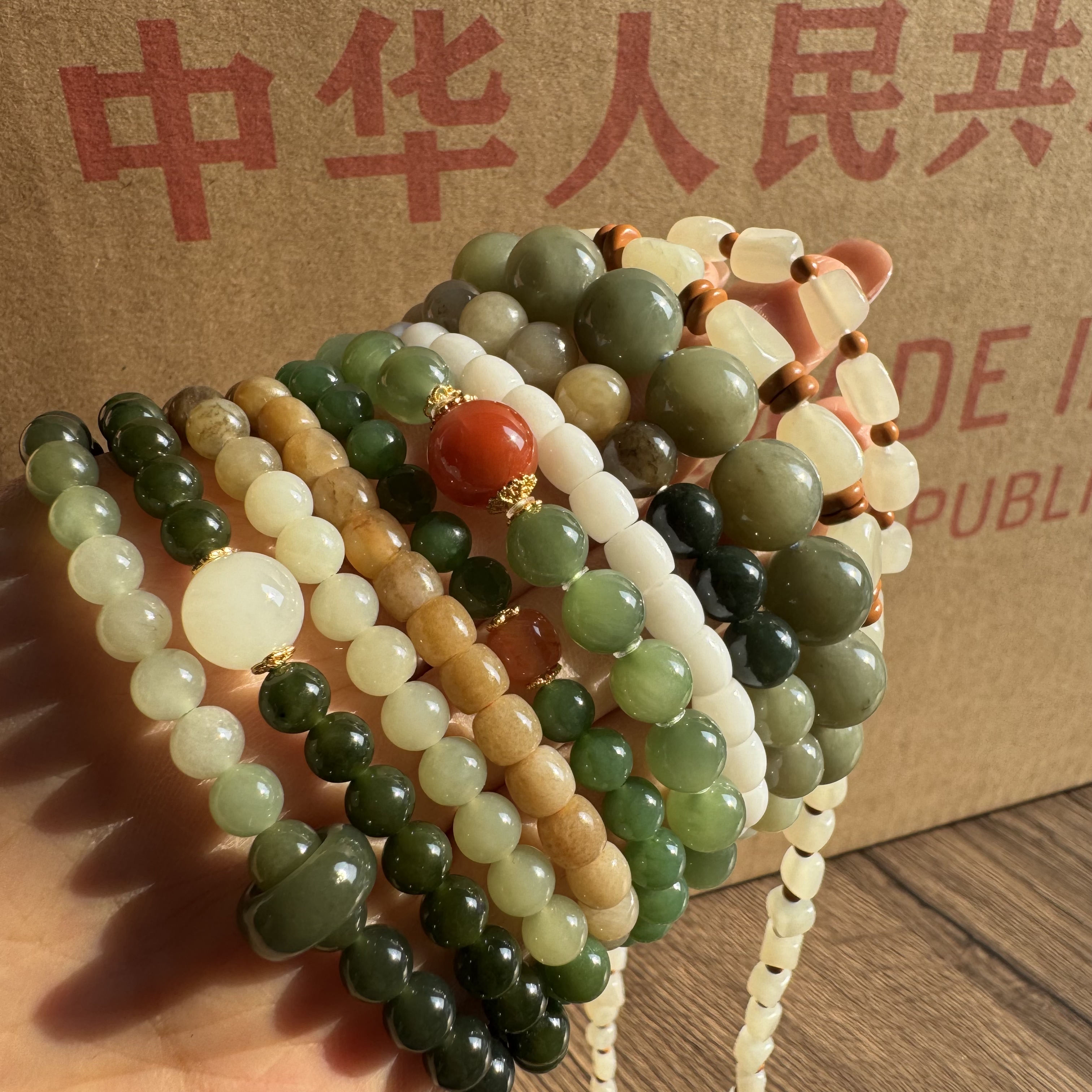 库存近一二十年天然和田玉碧玉白玉糖料手串手链单圈多圈一条价
