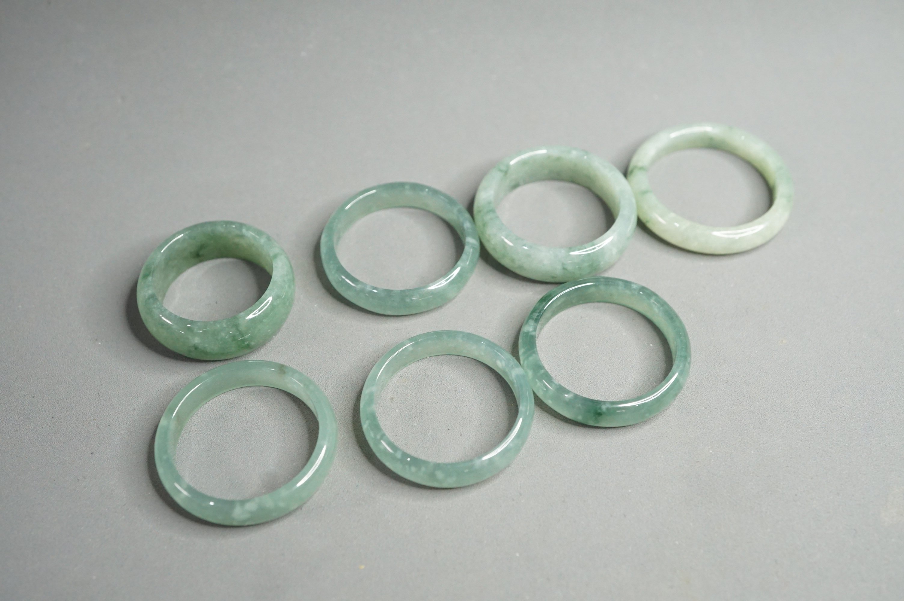 编号M6库存几十年天然翡翠A货蓝水戒圈戒指16-19