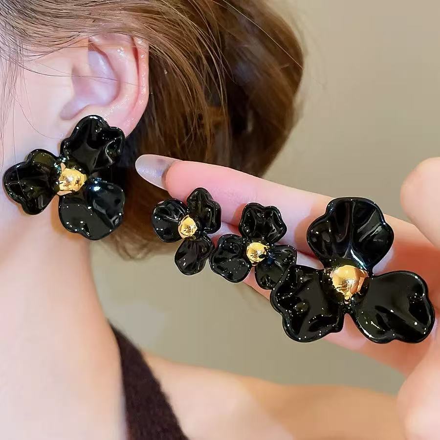 【GROWUP】黑色花朵耳环女轻奢高级感气质耳饰优雅金属花朵耳钉