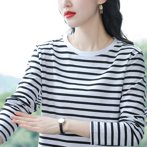 2026春季新款宽松纯棉秋衣长袖打底衫女t恤春秋条纹上衣妈妈小衫