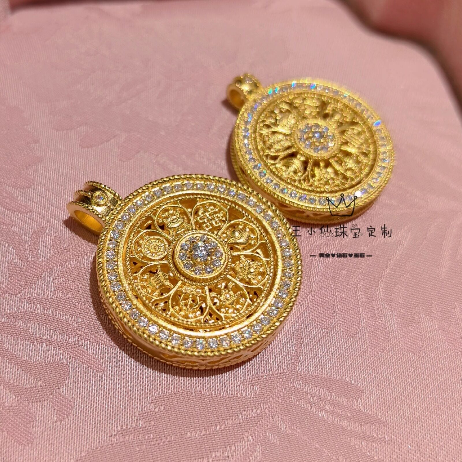 足金999传承古法金点钻工艺莫桑石大号转动八宝罗盘吊坠直径3.0mm