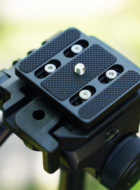 通用型三脚架快装板云台底座配件单反相机快拆slik利拍老架子A18