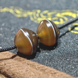 12MM藏传焦糖色老一线药师玛瑙算盘珠子飞碟腰珠一对文玩配饰佛珠