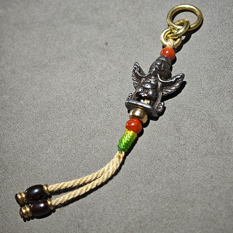 西藏大鹏鸟旁挂南红玛瑙配珠子文玩配件侧挂包挂佛珠手串diy