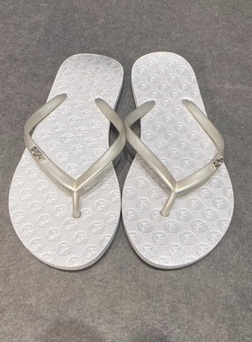 现货灰色日常塑胶新款防滑防臭凉拖鞋女士软底人字拖平底平跟外穿