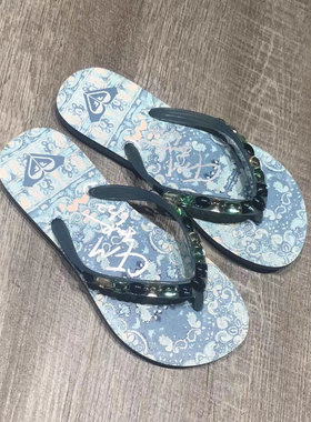 现货ROXY2025年轻奢时尚砖石鞋带蓝白平底速干宽版显瘦防滑人字拖