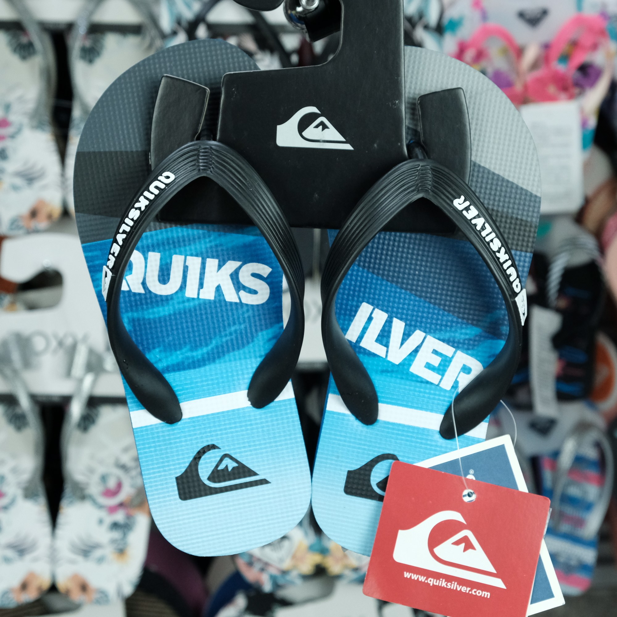 现货Quiksilver2026新款夏季男橡胶潮牌人字拖软底防滑拖鞋