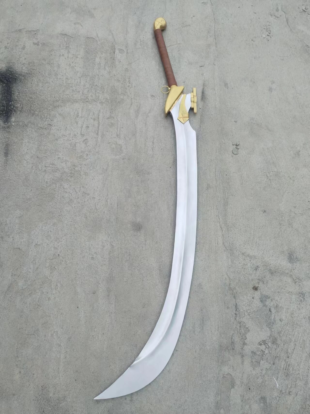 枪心剑刃 梵 凡弯刀道具木质动漫枪心剑刃cosplay道具刀