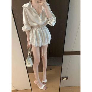 法式轻熟风衬衫连衣裙女缎面翻领灯笼袖收腰蕾丝两件短款套装