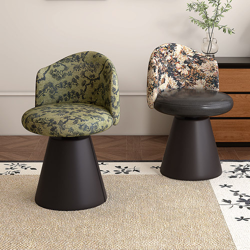 复古风梳妆凳2025新款化妆椅女生卧室高级感家用中古轻奢靠背椅子