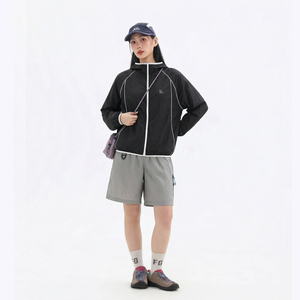 户外运动风宽松连帽防晒服女夏季轻薄透气机能风拉链外套防晒衣潮