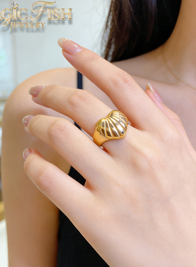 百搭爱心贝壳钛钢戒指女款