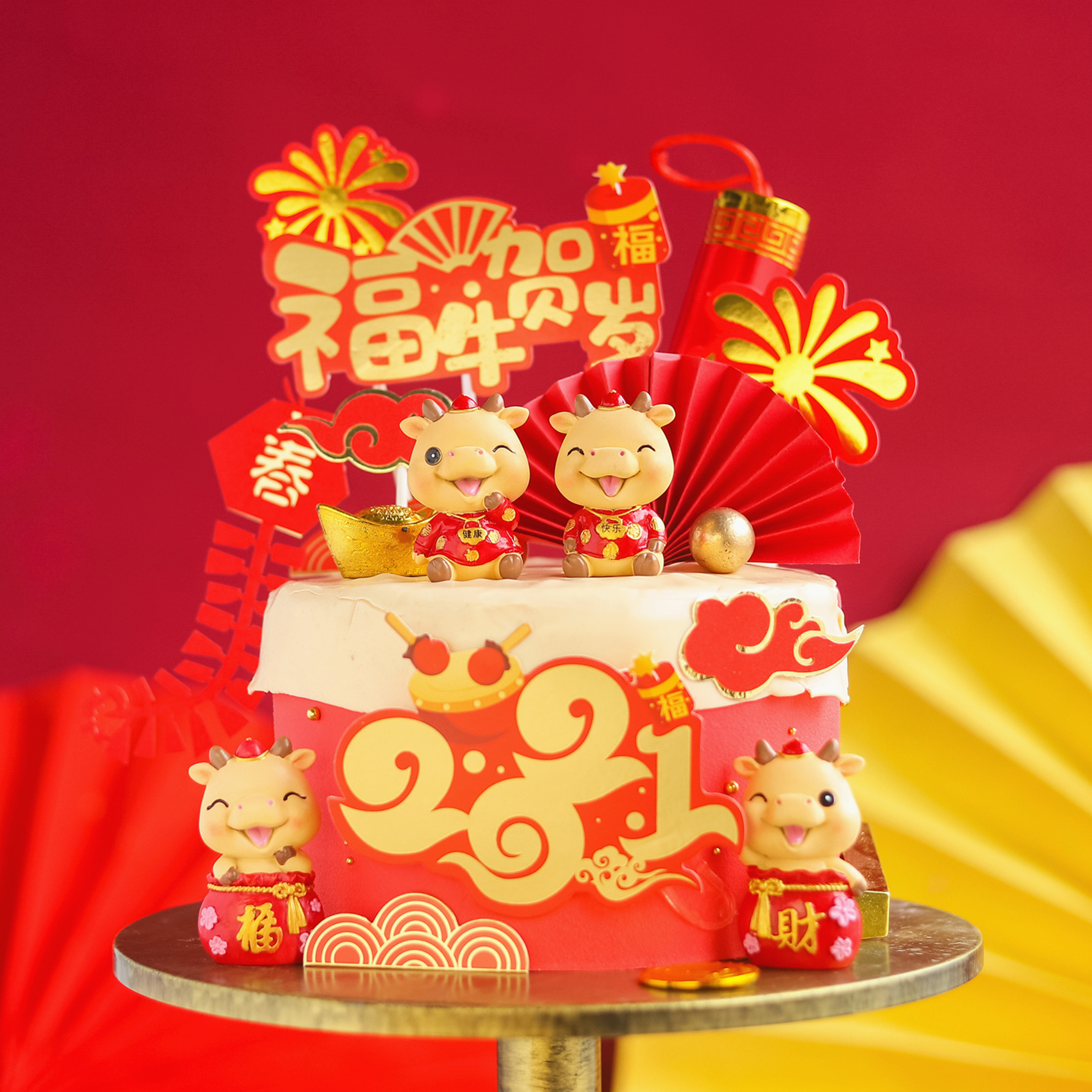 牛年烘焙蛋糕装饰新年福袋唐装牛宝宝玩偶摆件红金福牛贺岁插件