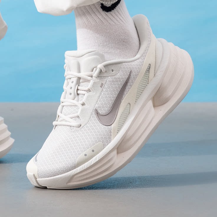 正品NIKE耐克男子运动休闲慢跑鞋运动鞋IF4997-011休闲鞋