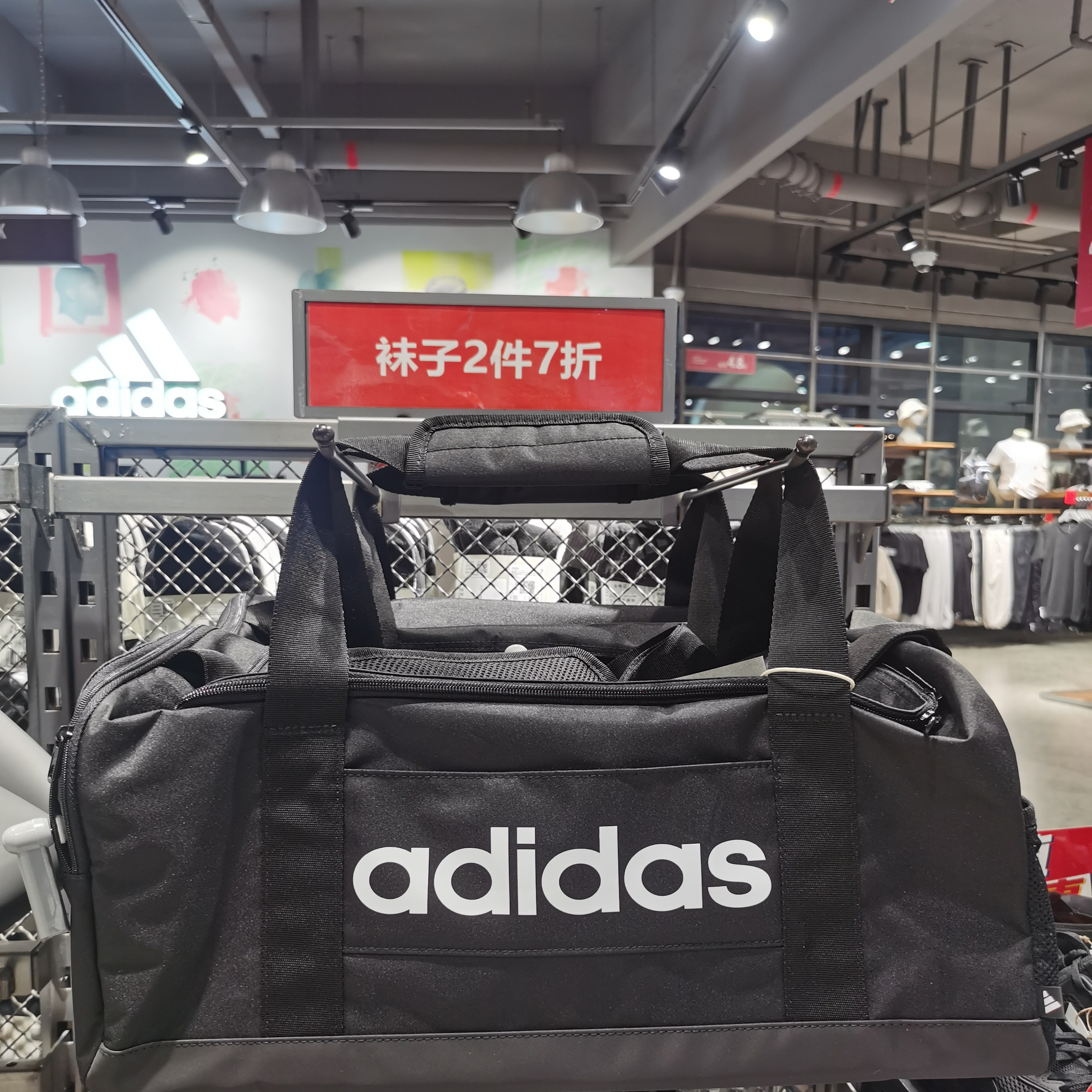 正品adidas阿迪达斯黑色休闲单肩包斜挎包健身户外包JE8343