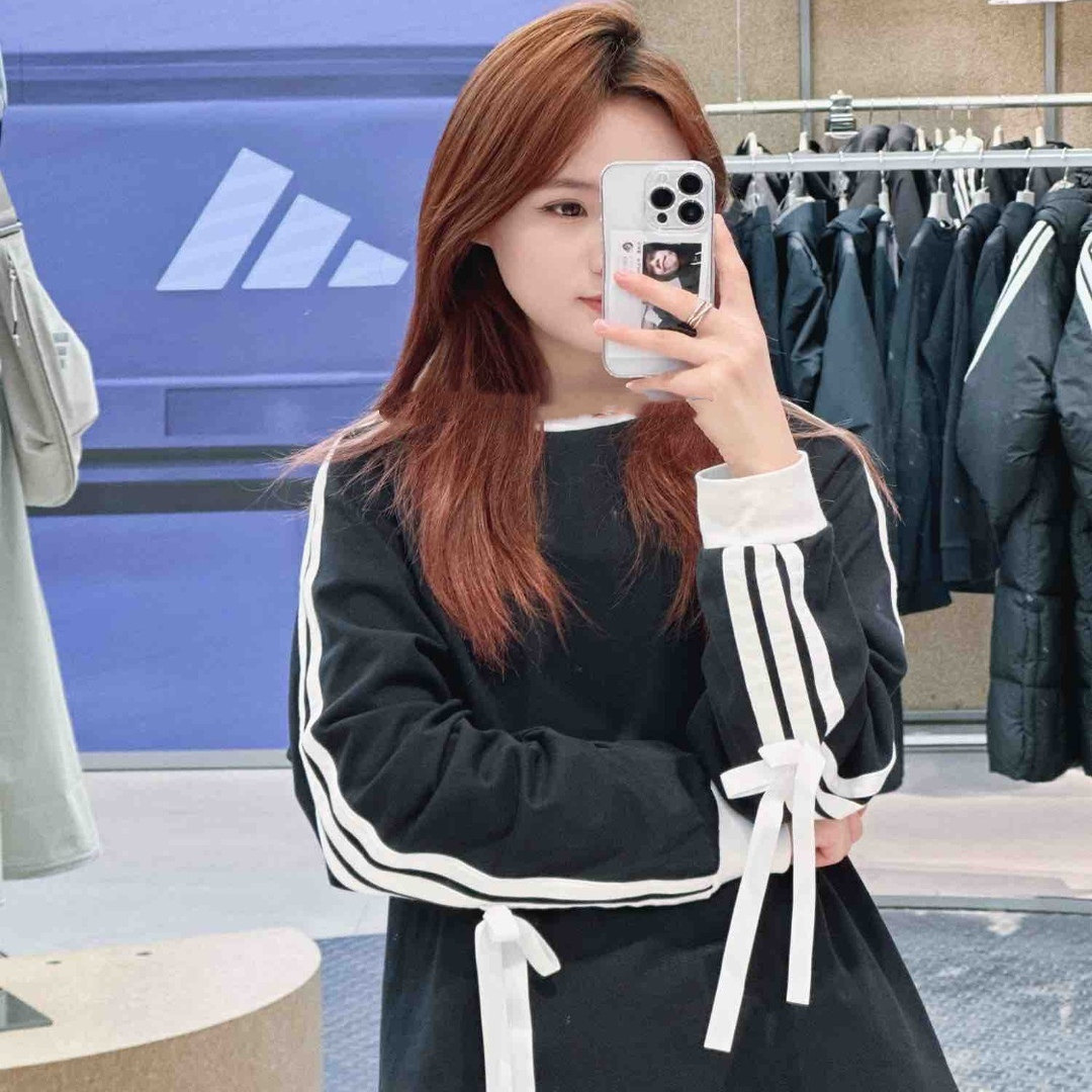 正品ADIDAS阿迪达斯运动休闲女子蝴蝶结圆领长袖T恤KG3858