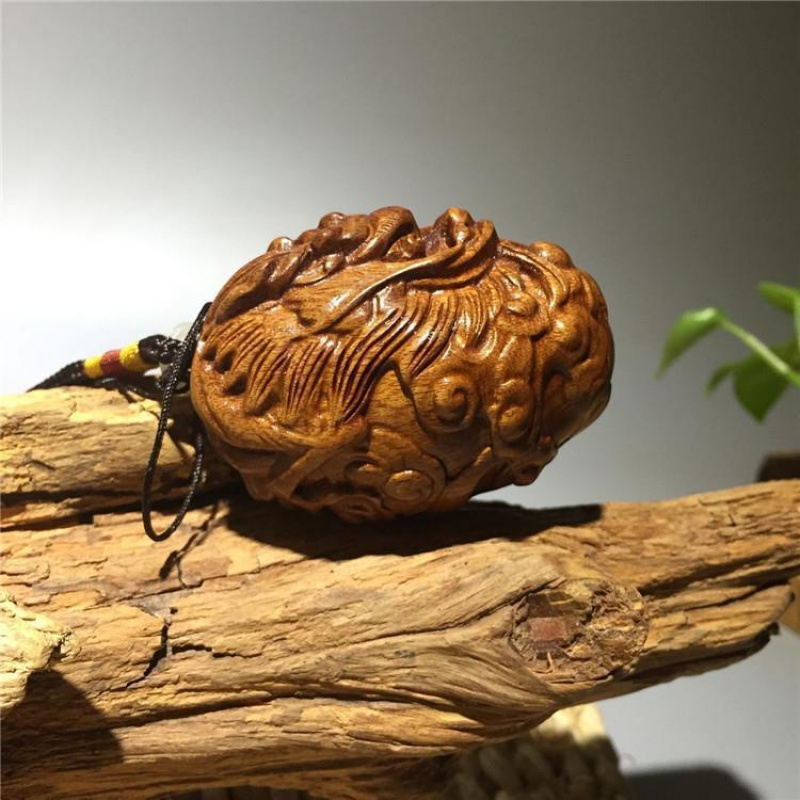 新款生肖龙手球老挝黄花梨木雕汽