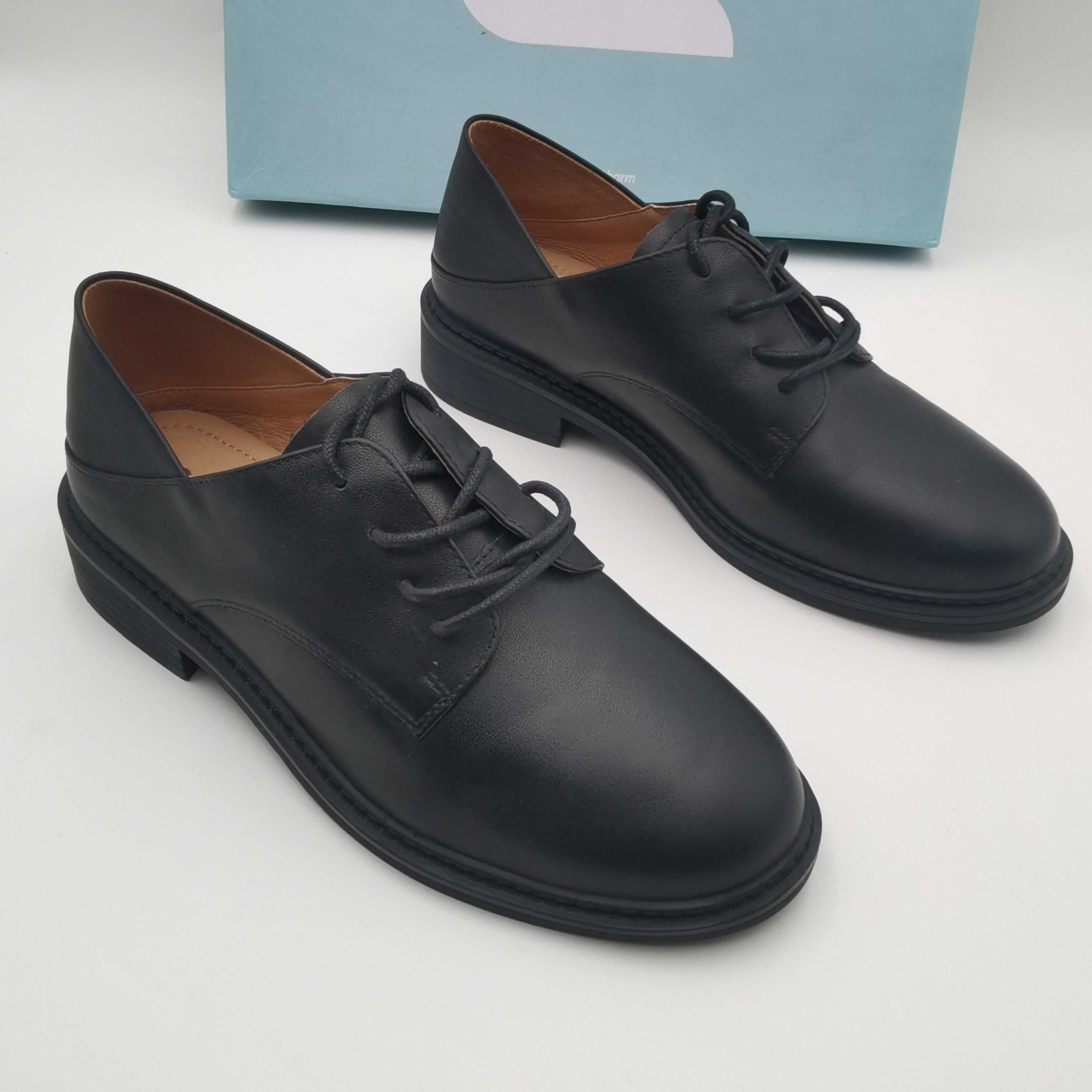 商场同款春秋季新款平底女鞋系带女单鞋女鞋真皮女鞋乐福鞋 3A036