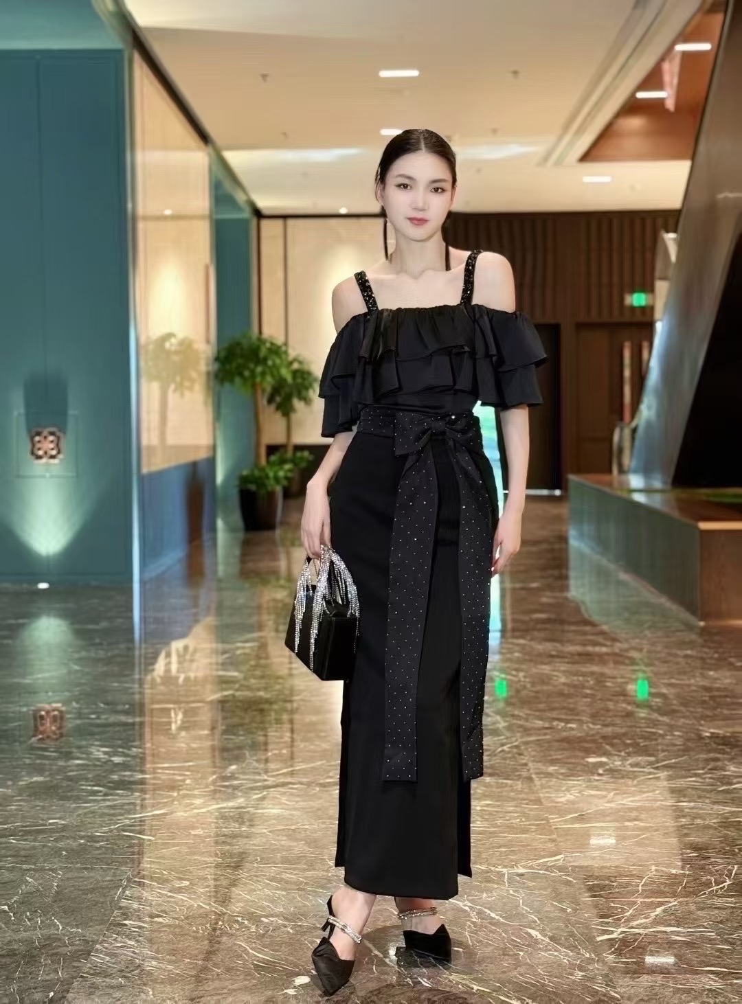 价格咨询.欧洲站设计师原创女装走秀款高定制设计师背心半身裙711