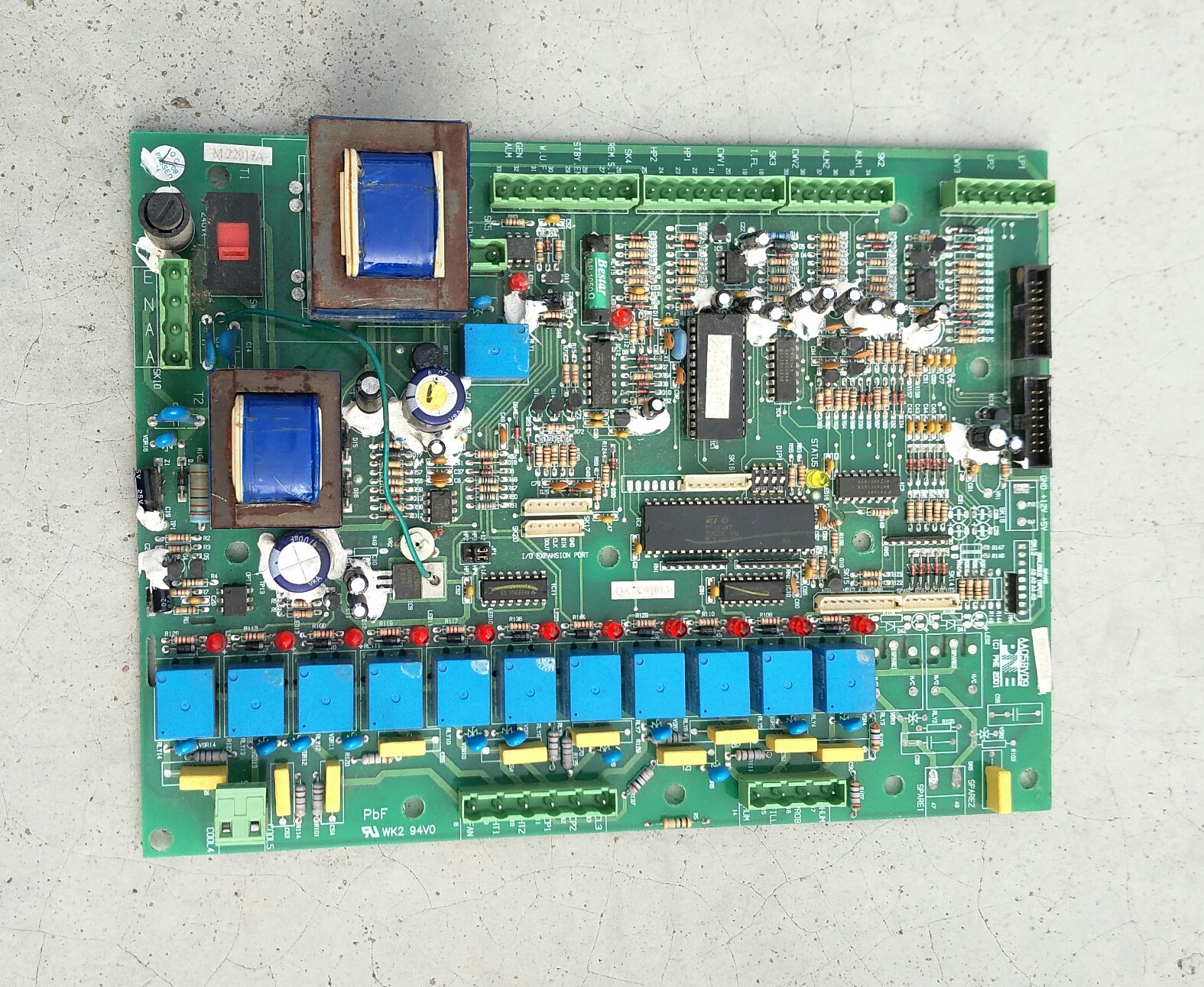 艾默生力博特CM+机房精密空调继电控制主板图片
