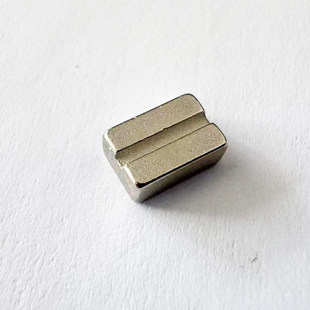 XN.01.6*4*2.5异形磁钢 脱扣器开光用稀土永磁