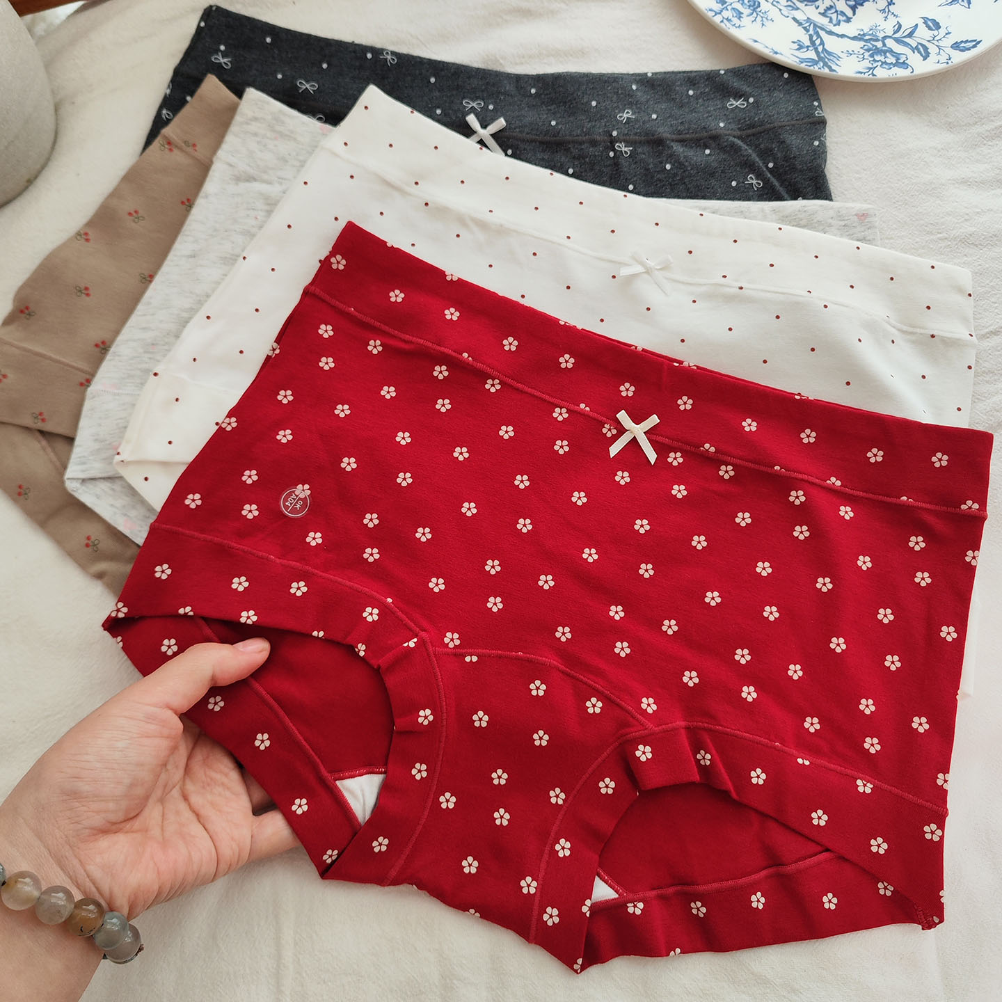 复古风印花纯棉平角少女中腰内裤