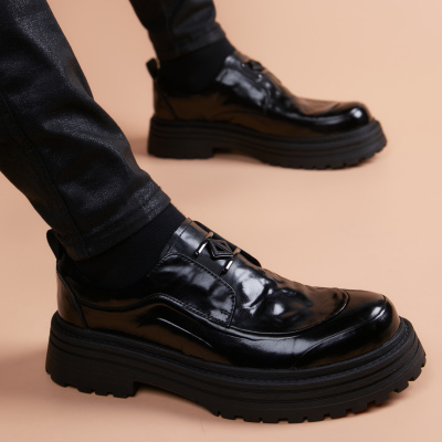 新款英伦风男士皮鞋真皮厚底