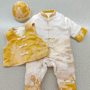 百天宝宝衣服婴儿新中式连体冬季加厚春秋满月宴金色国风周岁礼服