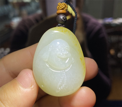 小石头和田玉挂件籽料