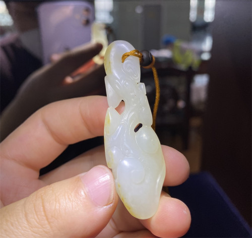 新疆和田羊脂玉籽料挂件鹤鹤