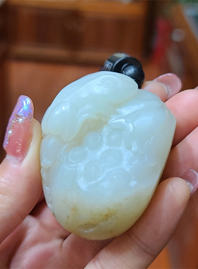 小石头和田玉白玉籽料手把件