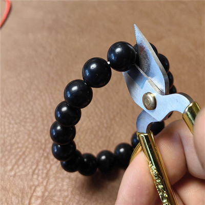 羊脂玉易得，墨玉难求～墨玉籽料手链项链配珠（带证书）W