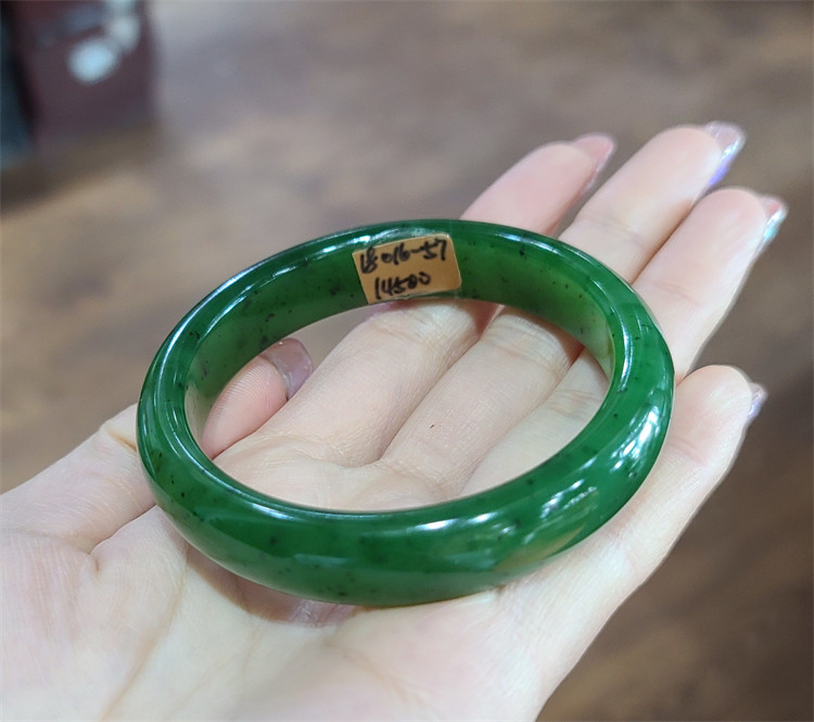 新疆和田碧玉籽料手镯手把件摆件玉花鸟虫鱼吊坠观音xxbxg18号箱