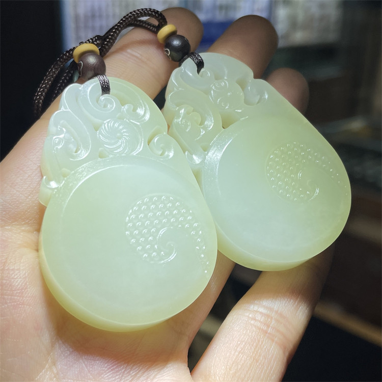 新疆和田白玉籽料龙凤牌情侣挂件手镯平安无事牌ld04107 04108