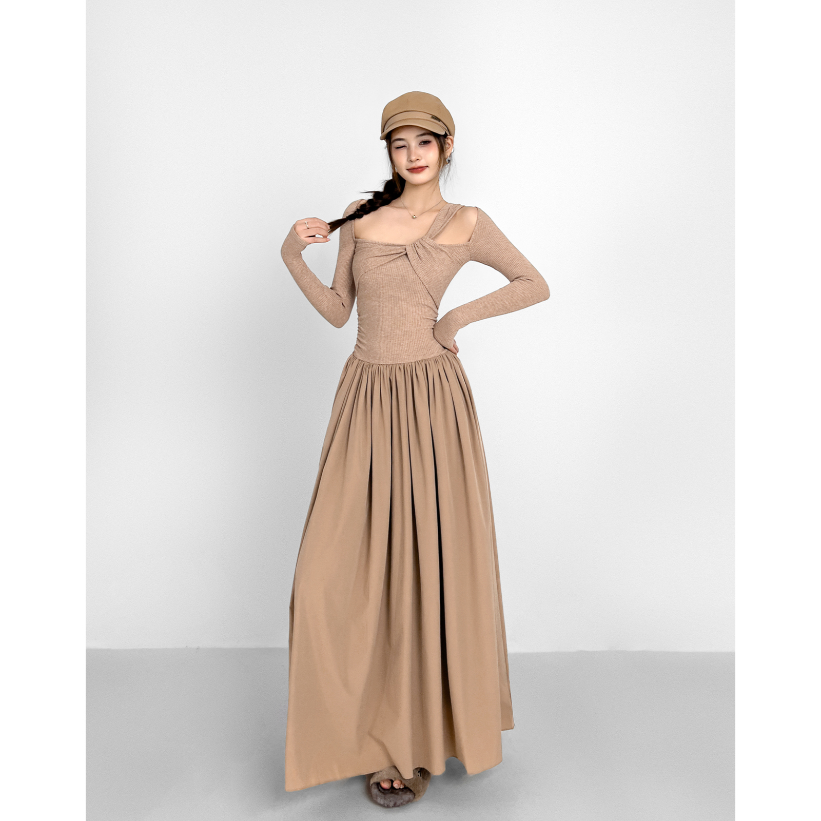 慵懒风绝美吊带连衣裙