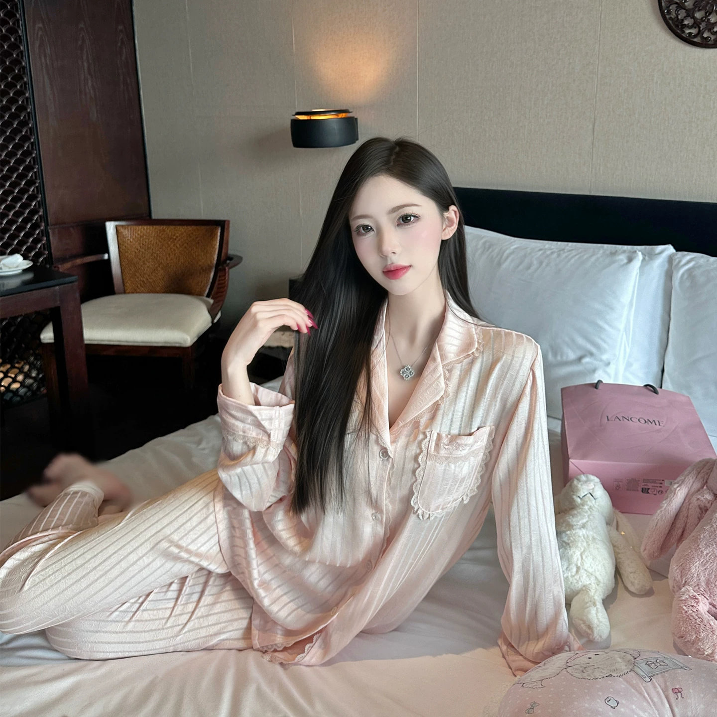 真丝蕾丝翻领条纹睡衣套装女