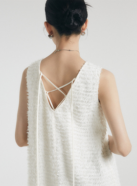 RAREST 2023夏雪白仙境羽毛元素简约设计感白色连衣裙中长裙女