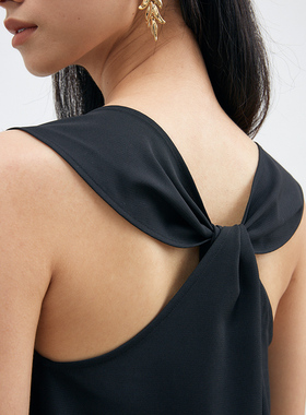 RAREST 优雅美背 腔调设计后背扭结荡领挂脖露肩醋酸背心上衣女