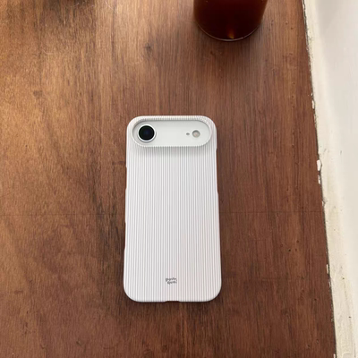 ins空白条纹适用于苹果手机壳半包菲林壳适用iPhone17promax/16pro/13/14plus手机壳苹果17air硬壳XS/8保护套