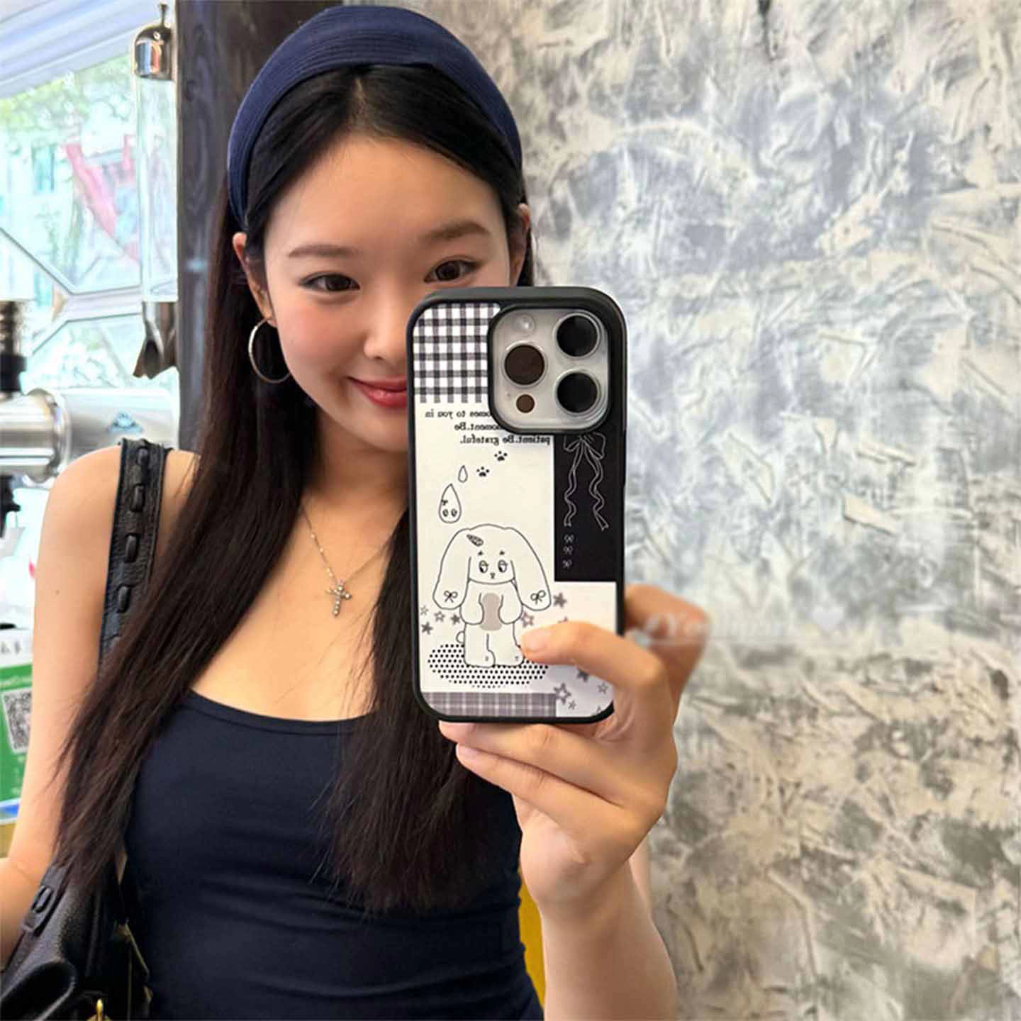 ins风可爱格纹线条兔子黑边软壳壳适用苹果iPhone17promax手机壳16pro小米15Pro保护套华为mate60P70荣耀oppo