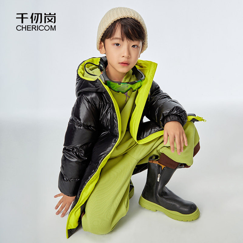 千仞岗新品儿童潮流保暖亮面独特设计中长款童装羽绒服