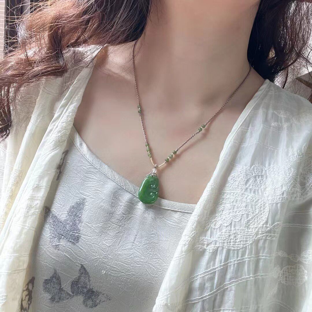 孤品 一图一物 天然和田玉碧玉如意吊坠女项链锁骨链精编项链绳