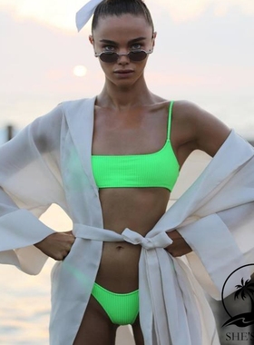 Sea Sonal海岛度假ROXY时尚性感纯绿色INS比基尼超模明星分体泳衣