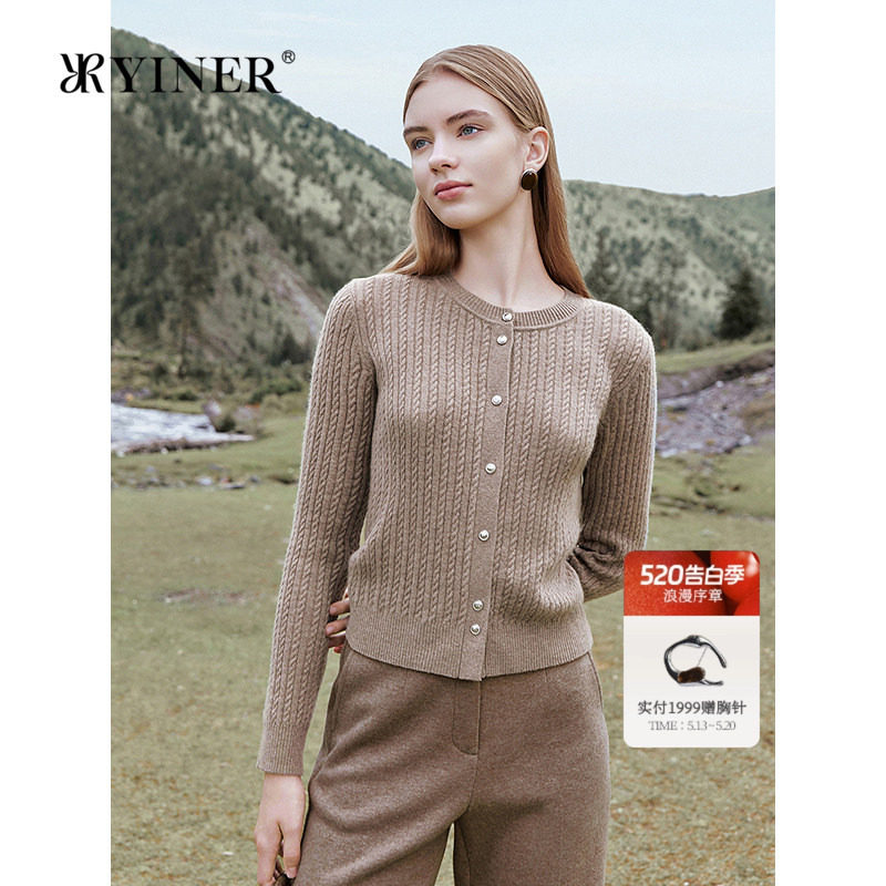 YINER音儿女装冬季法式舒简阿尔巴斯羊绒原绒色圆领针织开衫
