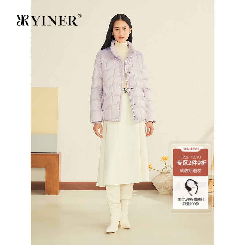 YINER音儿2025冬季新款淡紫色桑蚕丝缎面水貂毛边立领短款羽绒服